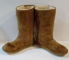 Ugg Australia Classic Tall Boots ~ S/N 5229 ~ Child Size 4
