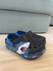 Crocs Sharks Jaws Blue And Black Cool Kid Size One Waterproof Beach Light Up