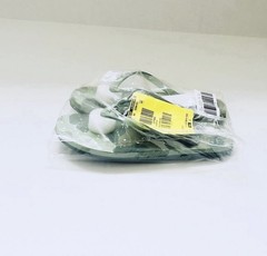 J.Crew Crewcuts Kids Printed Camo Splatter Flip Flops Size K4