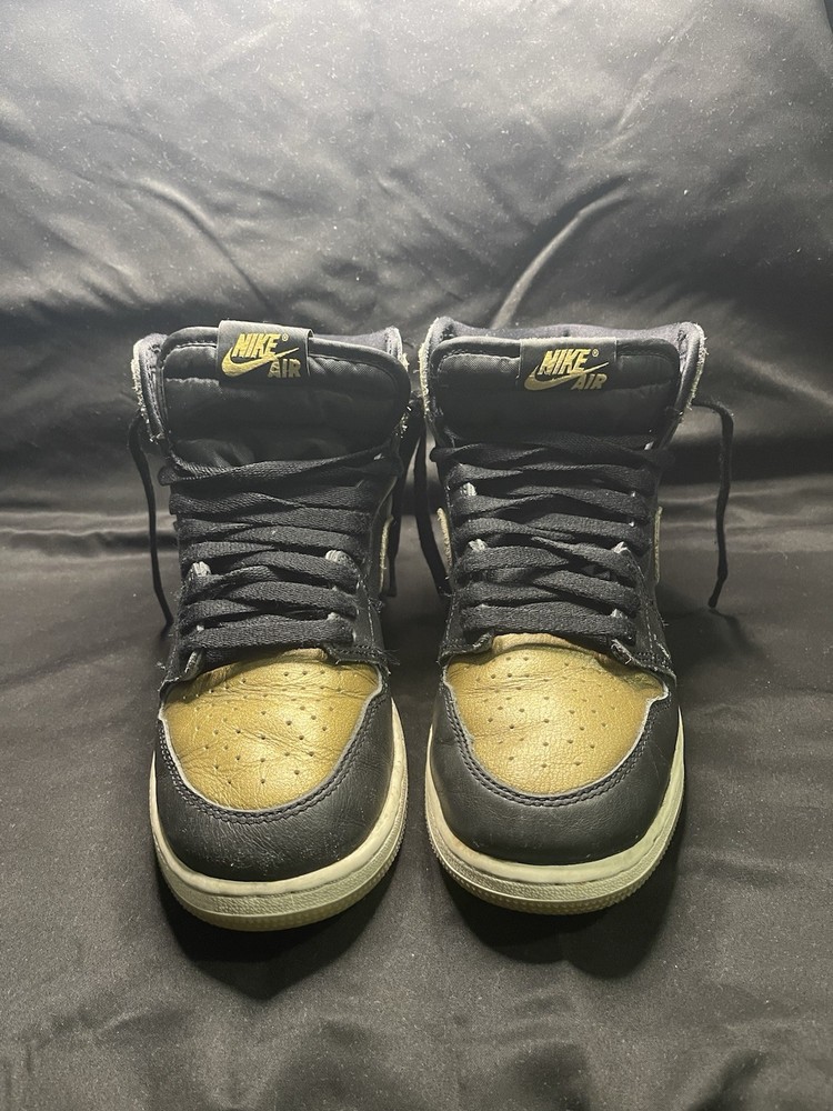 (Size 6Y/7.5W) GS Air Jordan 1 Retro Hi OG “Black Gold” FD1437-071 – New w/ Box