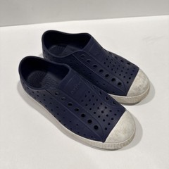 Native Jefferson Big Kids Navy Blue Shell White Unisex Shoes C13 Play Water