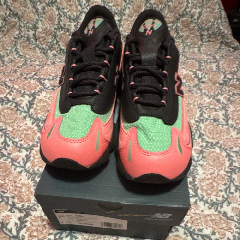 New Balance 1000 Kids Pink/Black/Green Mesh Low Top Sneakers 6Y GC1000DM