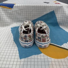 Vans Off The Wall Where’s Waldo? 2021 DWA Dist. Ltd Authentic Show Size 11.5