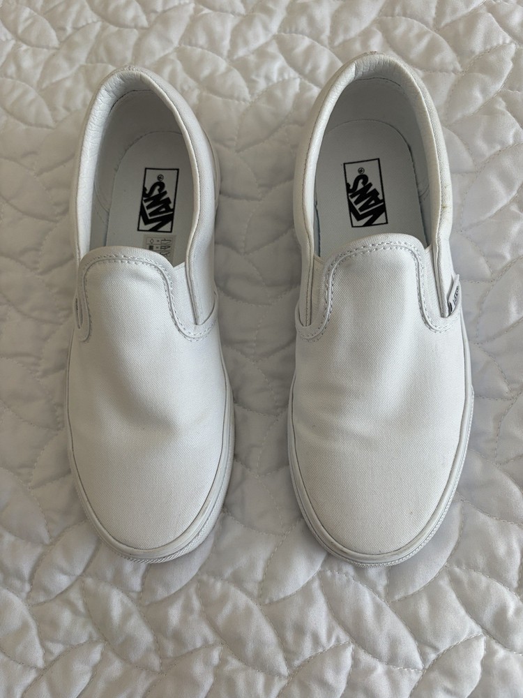 Vans Classic Slip-On Shoes True White Canvas Upper Rubber Sole sz 4.5