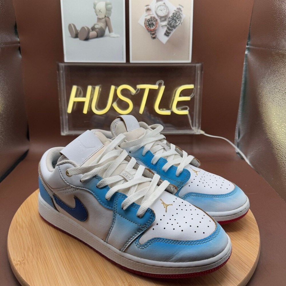 Jordan 1 Low SE University Blue Gradient (GS) Sz 6.5Y