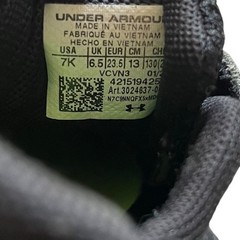Under Armour Kids Assert 9 Black Lime Green Running Shoe Sneakers 7K 3024637-003