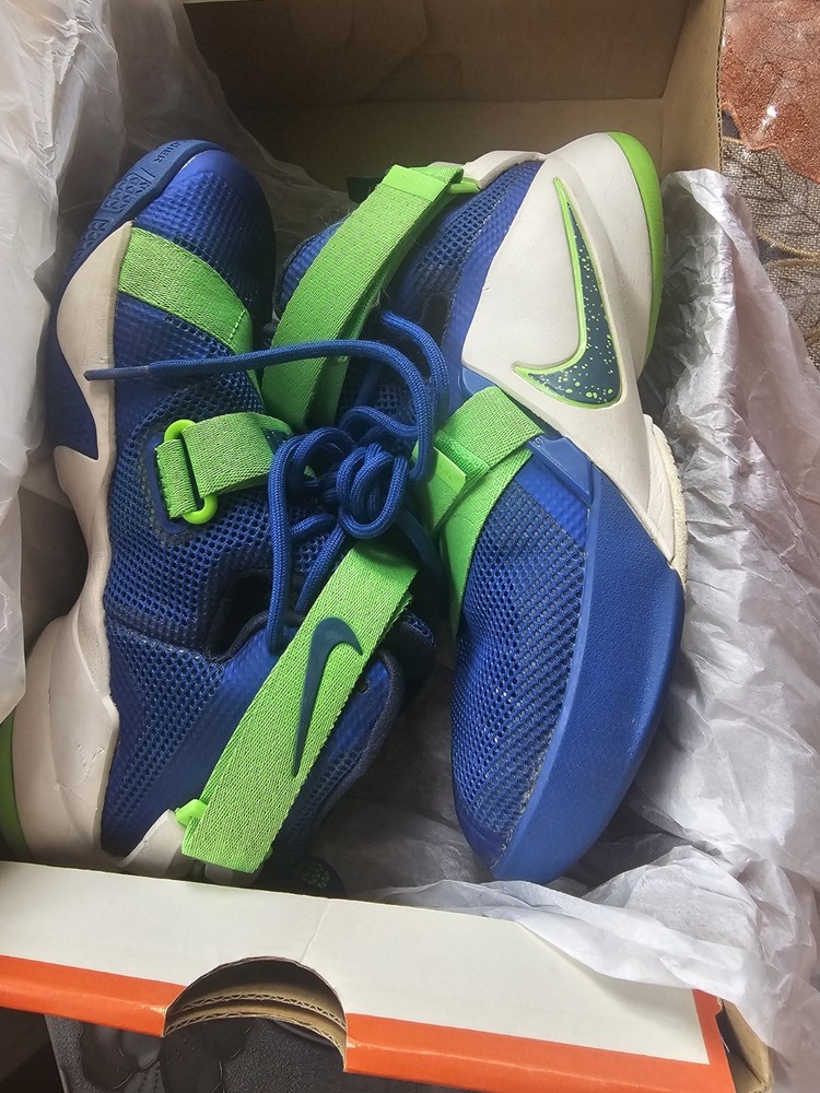 Nike Lebron James Soldier IX 9 (776471-014) Youth Sneakers Size 6Y
