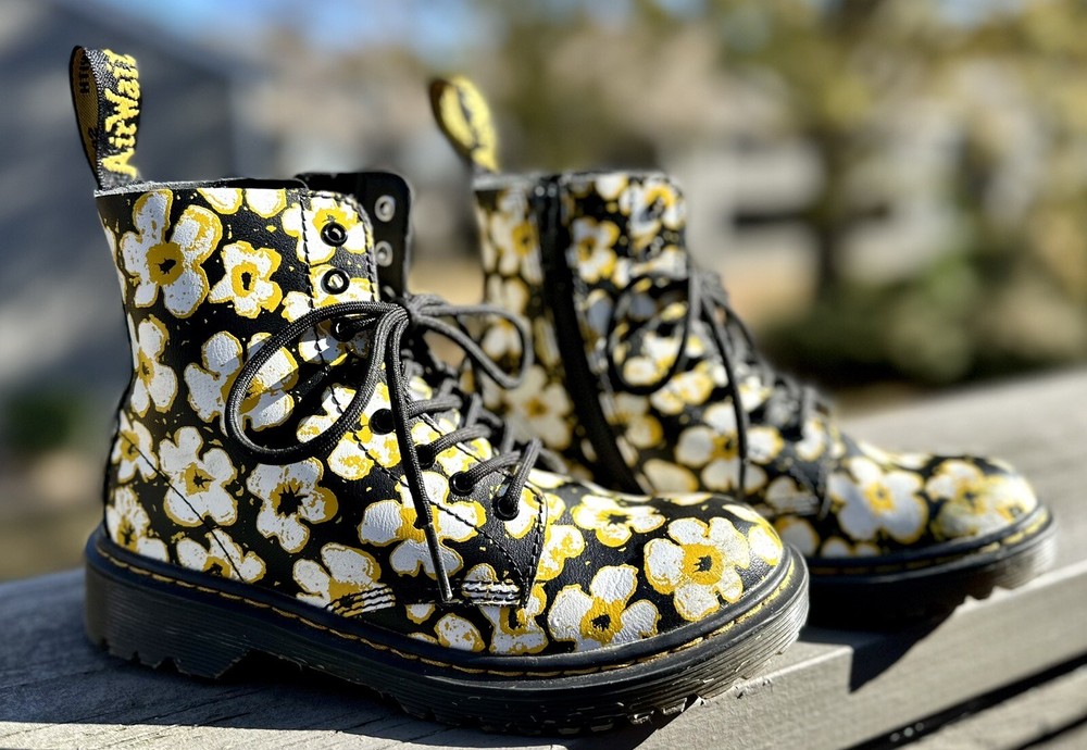 Dr Martens 1460 Pascal Junior Pansy Yellow Black Floral US 2 AirWair Boot Zip Up