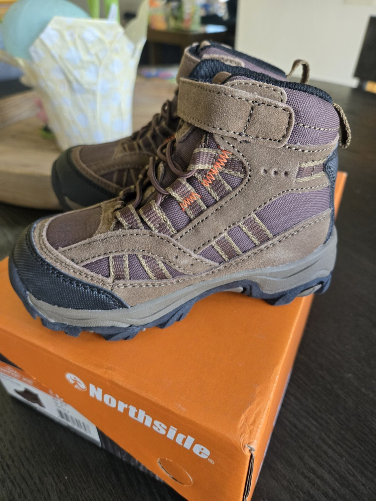 Northside Rampart Mid Trail Boot Medium Brown US 6 Unisex Kids Synthetic