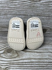 TOMS Black Gray Skull and Crossbone Tiny Toddler Shoes Size US Toddler 2