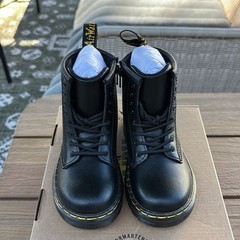 Dr. Martens Zavala Black Lace-Up combat Boots kids size US 9 new in box goth