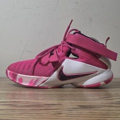 Nike LeBron Soldier 9 Think Pink Unisex Kids Basketball Sneakers Shoes Size 6Y