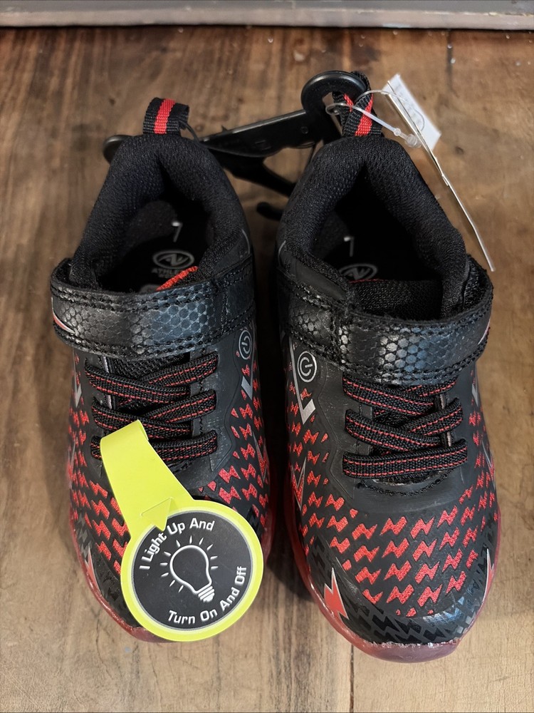 Boys’ Athletic Works Light-Up Athletic Sneakers Black Red Lightning Size 7NWT