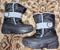 KAMIK “ Snowbug“ toddler size 10 Snow Boot Black Gray Clean