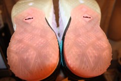 NIKE LeBron 18 PS ‚Graffiti‘ CW2760-900 Big Kids Shoes US 7Y EU 40 Purple