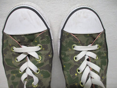 Converse Chuck Taylor All Stars junior shoes size 5 Camo stars new without box