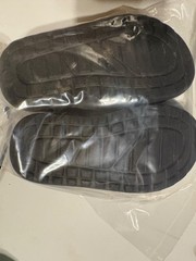 Black sandal Size 8