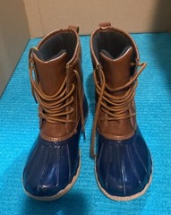 Ahannie Unisex Size 4 Duck Laced Boots In Navy And Brown
