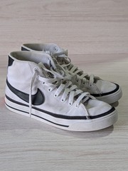 Nike Unisex Kids Canvas High Top Sneakers White/Black/Orange Size 6.5
