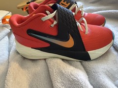 Nike Team Hustle D 12 GS Basketball Sneakers Red/Black/Orange 6Y HF6279-601
