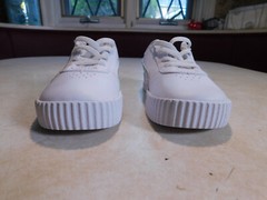 Classic Puma Carina Metallic silver strip White Kids Sz 9 Elastic Laces Sneakers