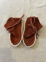 Traditional Navajo Rusty Red suede Moccasin Boots leather soles Youth 4E