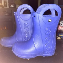 CROCS Kids Handle It Rain Boot Boys Girls Size C-2 Navy Blue Kid Friendly
