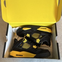 Jordan Air Jordan 4 Retro GS Black White Tour Yellow US 6Y 408452-017