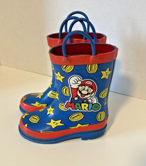 Nintendo Super Mario Character Printed Waterproof Easy-on Handle Rain Boots Sz8
