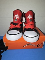 Collection’O Kids High Top Sneakers Size 7 Black Red Canvas Shoes New With Box