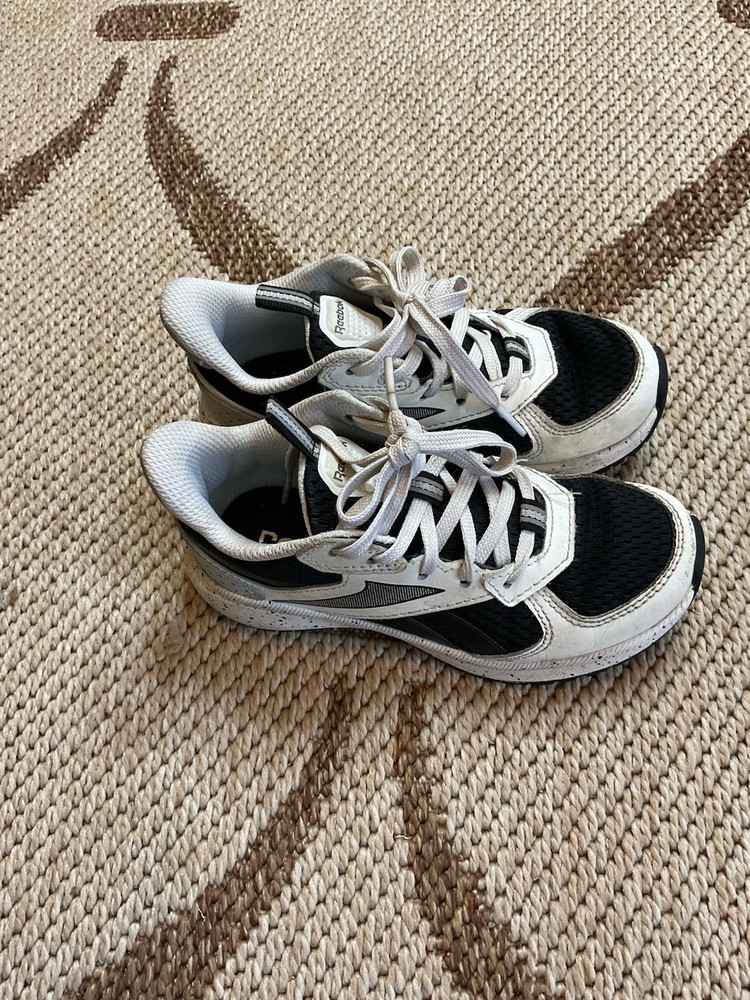 Reebok Zig Fuze Kids US 11 Black/White Low Top Lace-Up Mesh Sneakers