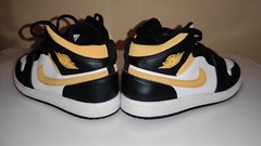 Size 3Y – Nike Air Jordan 1 Mid ‚White Pollen Black‘ White Black 640734-177 REAL