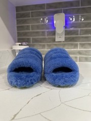 UGG Fluff Yeah Slide Gradient. Big Kids size 6 M. Color Blue.