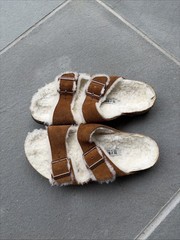 Good Condition Kids Birkenstock Arizona Shearling Suede Sandals