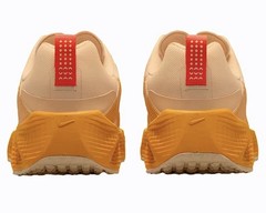 Nike Ava Rover GS‘ „Celestial Gold“ Size 5Y/6.5W NWB! (HF6331-200)