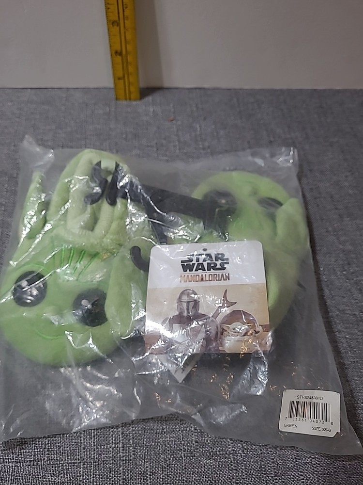 Disney Star Wars The Mandalorian Baby Yoda Grogu Slippers Kid Toddler Small 5-6