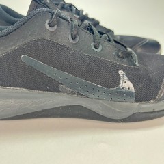 Nike Omni Multi-Court Black Anthracite Indoor Court Shoes DM9027-001 Youth Sz 7Y