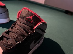 Jordan Air Jordan 1 Mid Top Kids Sneakers Black/Red/Gray Leather US 6.5Y
