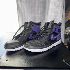 Clean pair of Jordan React Elevation shoes. Size 12M. Bad lace. Flaw pictured.