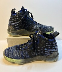 Nike LeBron 17 Size 5.5Y Mid Constellations Youth