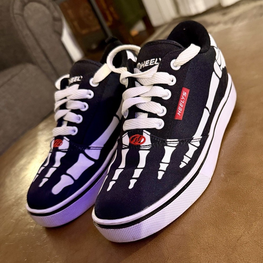 Heelys Pro 20 Prints Skeleton Wheeled Sneaker Black White Red Youth Size 3