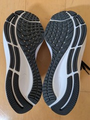 Nike Air Zoom Pegasus 38 Size 5Y Black/White Running Shoes NEW