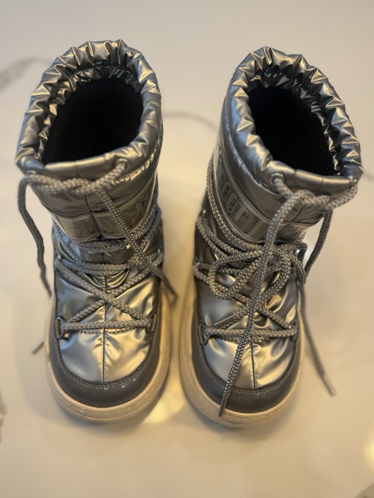 MOON BOOT Junior Park Boot Size 2