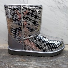 UGG Classic II Gel Hearts Silver Sequin Boots 1151613K Size 6 Kids Women’s 7 NIB