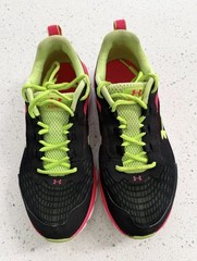 Under Armour Assert Running Shoes Youth Size 7Y Black Pink Lime Green EU 40