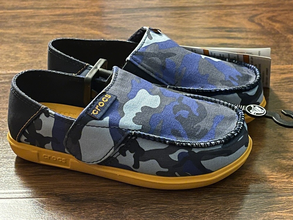 Crocs Kid’s 10/11 Navy Mango SANTA CRUZ CAMO LOAFERS Relaxed Fit Camouflage NWT