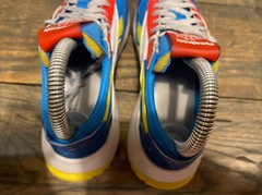 Reebok Classic Leather Legacy Low Top Blue, Yellow, Red Kid’s Size 3.5 SWEET!