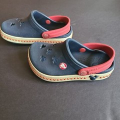 Crocs Mickey Mouse Disney Clogs Children’s 6-7 Logo Character Blue Red Strap