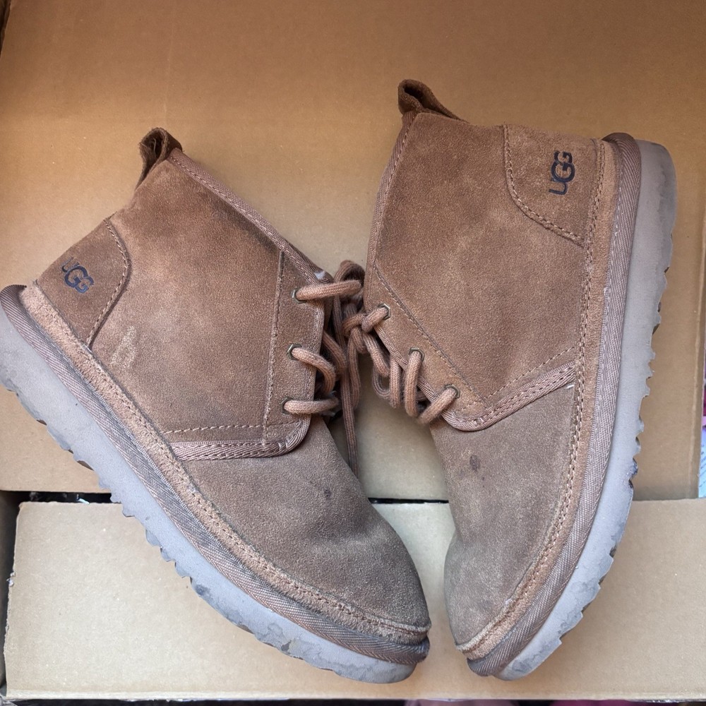 UGG Neumel II Boot Suede 1017320K Chestnut Unisex / Kids Size 4