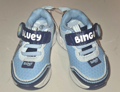 Light Up Bluey Bingo Toddler Shoes Size 5 Light Blue Navy Sneakers Kids